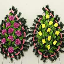 small_attributes_2_funeral-wreaths